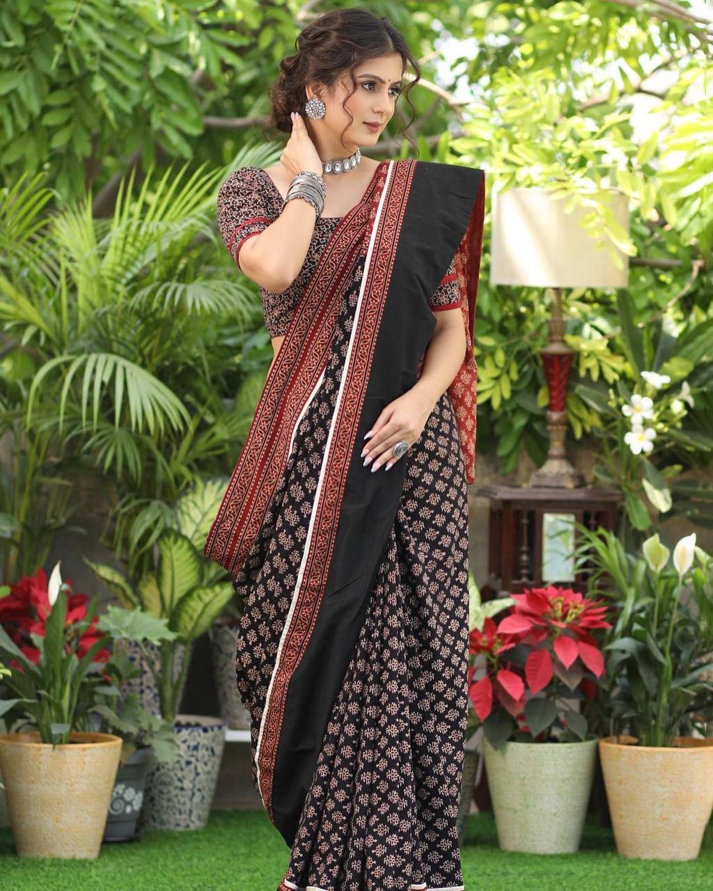 KAMLIYA WALE LINEN  COTTON SAREE